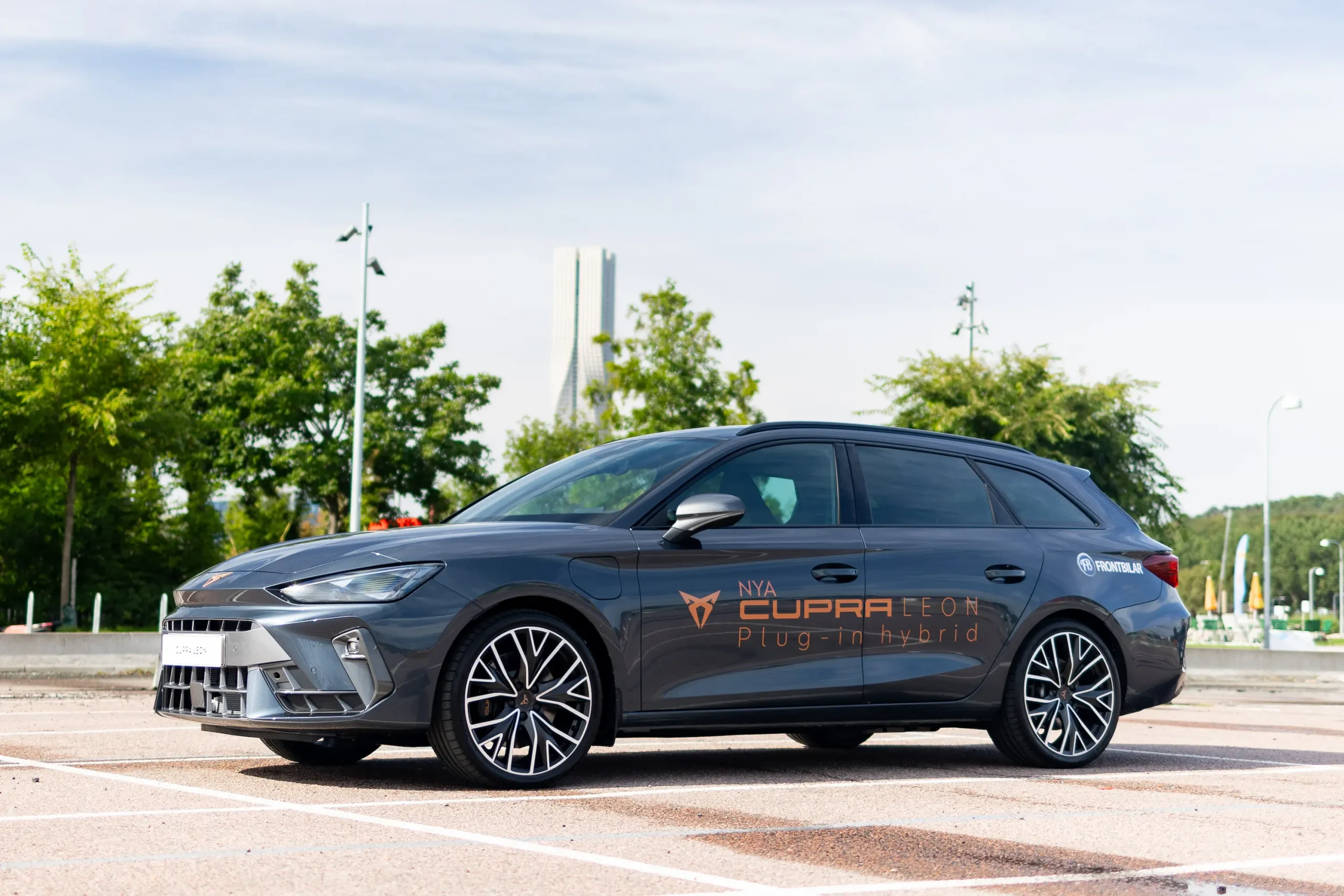 CUPRA Leon e-hybrid 204hk